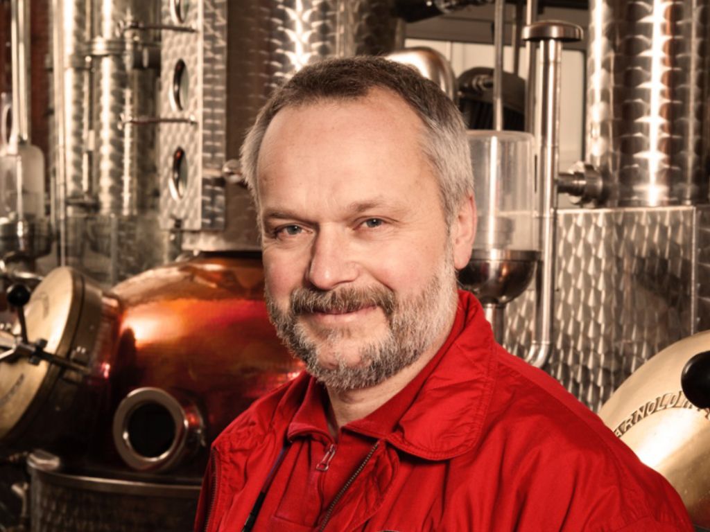 Destillateurmeister Siegbert Hennig